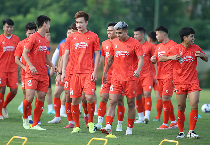 Chỉ 15 cầu thủ tham gia buổi tập chiều ngày 31/5 của ĐT Việt Nam - Ảnh: Minh Tuấn