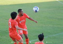 VIDEO: Những hình ảnh đầu tiên của Quang Vinh trong màu áo ĐT Việt Nam