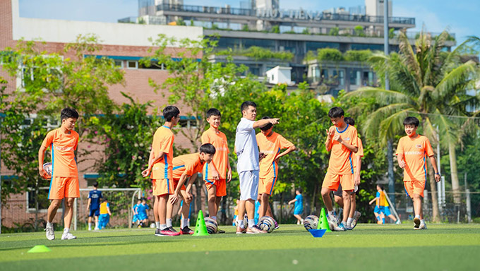 Liên Kết Giữa Các CLB Bóng Đá Và Trường Học