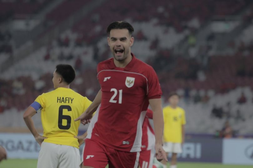 Jens Raven Tỏa Sáng Trong Ngày Ra Mắt